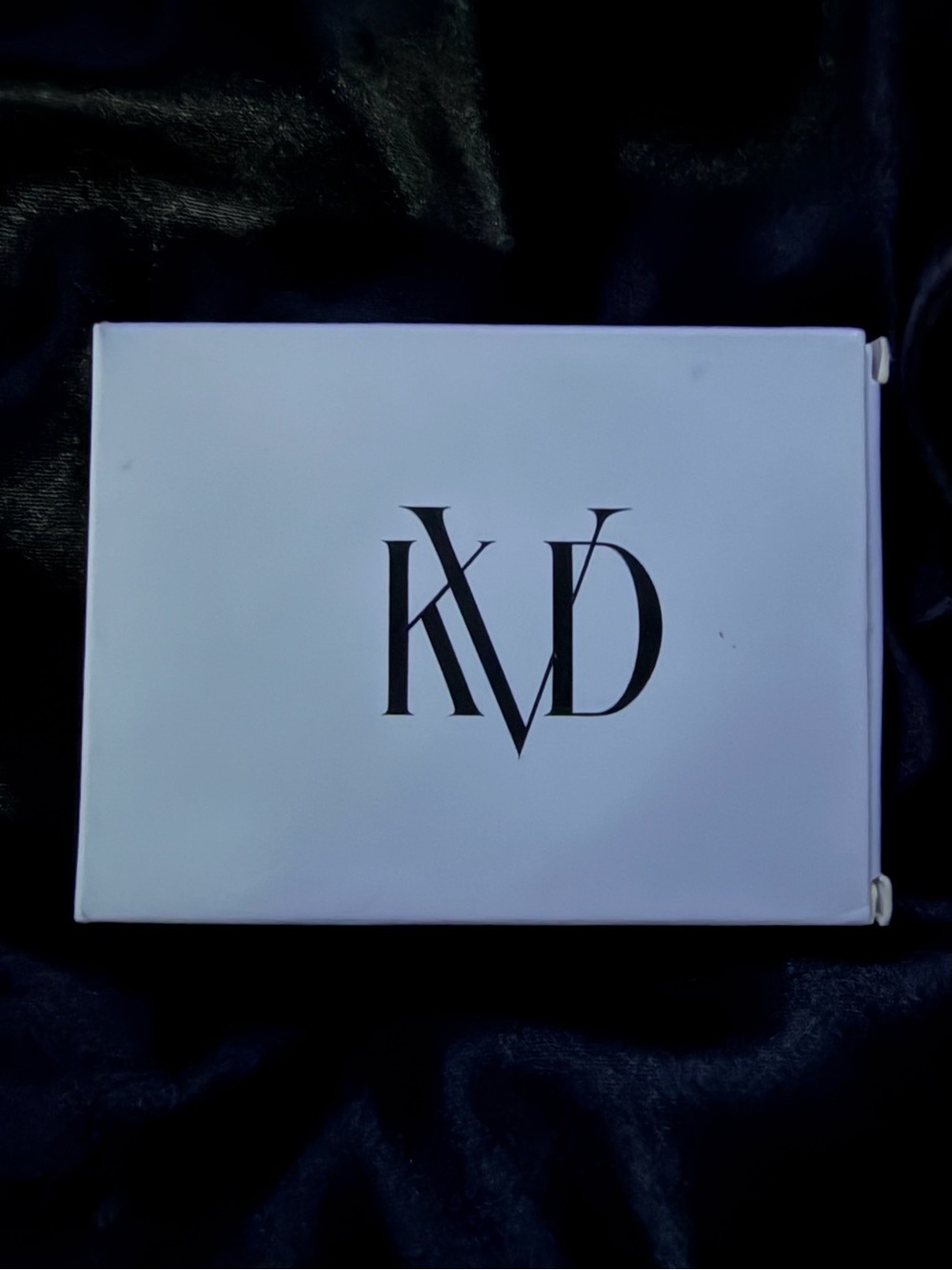 KVD Vegan Beauty Collectable Mirror - Picture 5 of 5